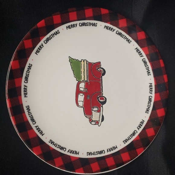 Dennis East International NWT Set/4 Plaid Trimmed Red Truck Ceramic Plates - Picture 2 of 5